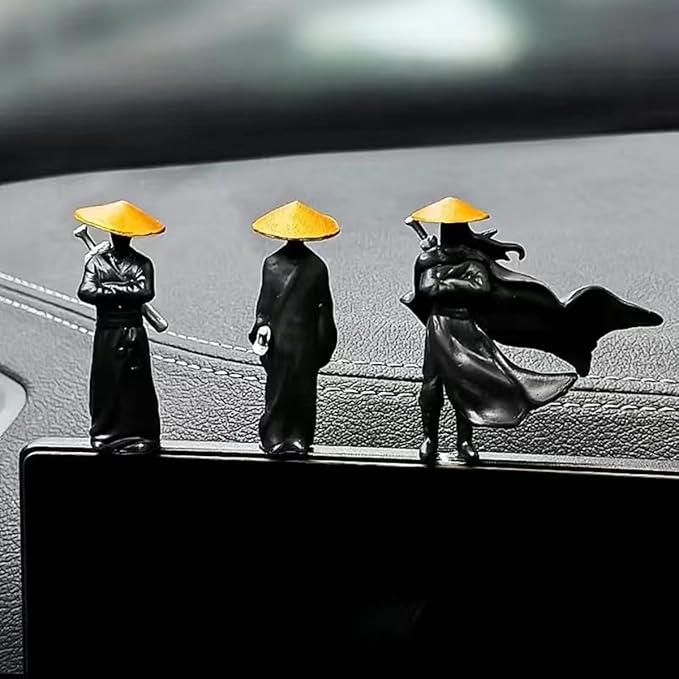Creative Samurai and War Horse Dashboard Ornament – Oriental Style Car Interior Decoration, Resin Figurine Set for Car, Home, Office, and Gift