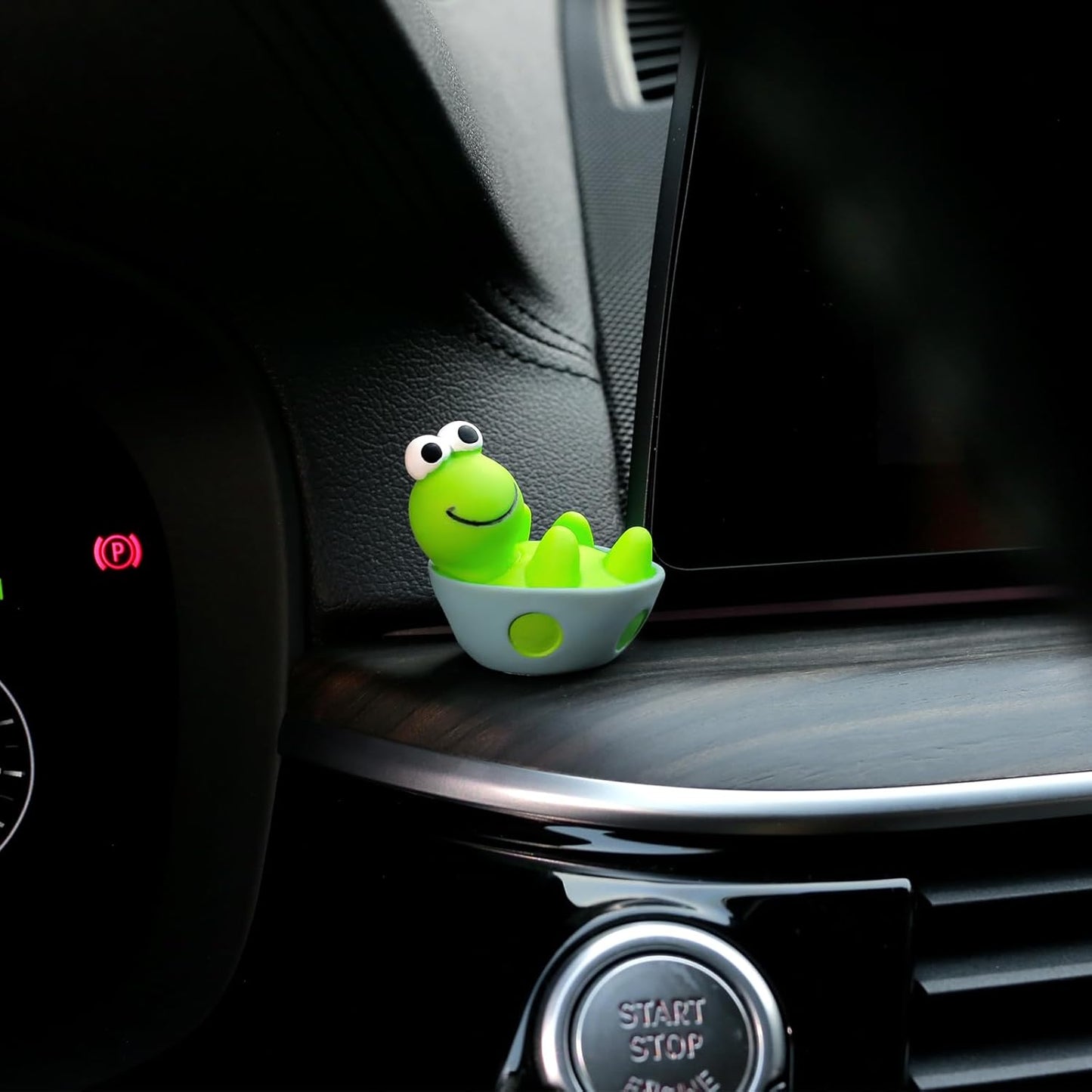 Car Dashboard Turtle Figurine Set – Cute Cartoon Animal Ornaments for Car Interior, Home, Office, and Desk Decor (4-Piece Collection)