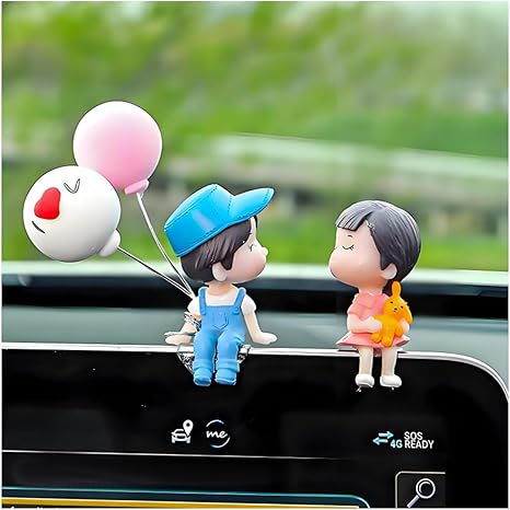 Romantic Couple Dashboard Ornament – Cute Resin Figurines with Balloon, Creative Car Interior Decoration, Lovely Home & Office Desk Decor, Gift for Lovers