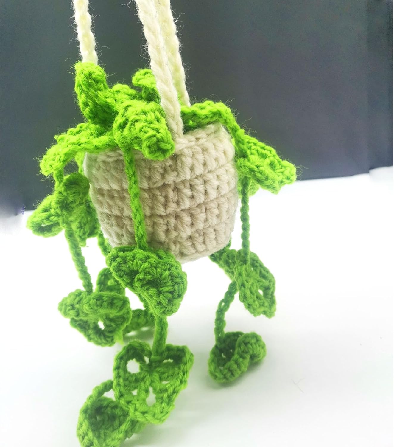 Handmade Knitted Green Plant Car Dashboard Hanging Ornament – Creative Yarn Crochet Decoration, Cute Artificial Potted Plant for Car, Home & Office, Perfect Gift Idea